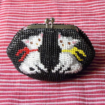 画像1: ビーズ編み財布【全面ビーズ】2匹の猫